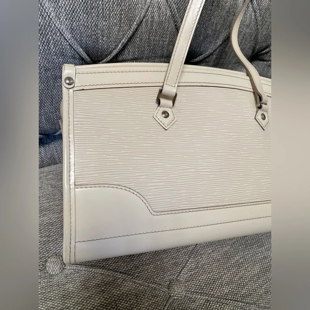 Louis Vuitton Cream Epi Leather Shoulder Tote with Matching Wallet